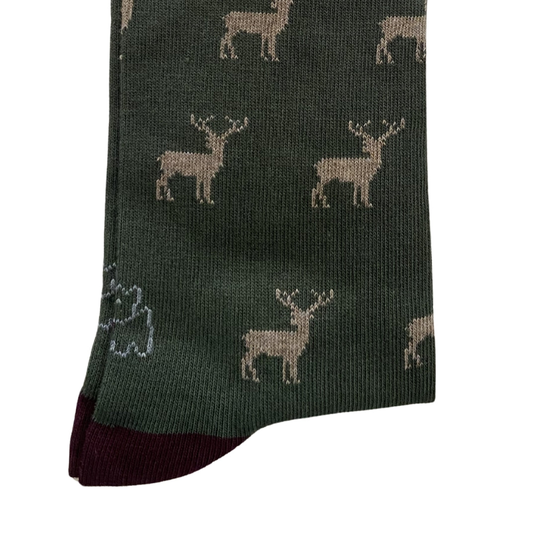 Calcetín Media Caña Hombre Kiff-Kiff – Estampado Ciervo Fondo Verde | Fabricado en España