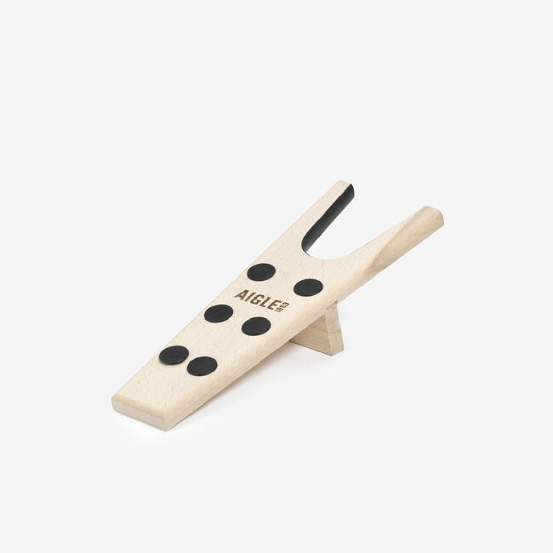 Sacabotas de Madera Aigle – Discos Antideslizantes, Talla Única, Accesorio Imprescindible para Botas de Agua