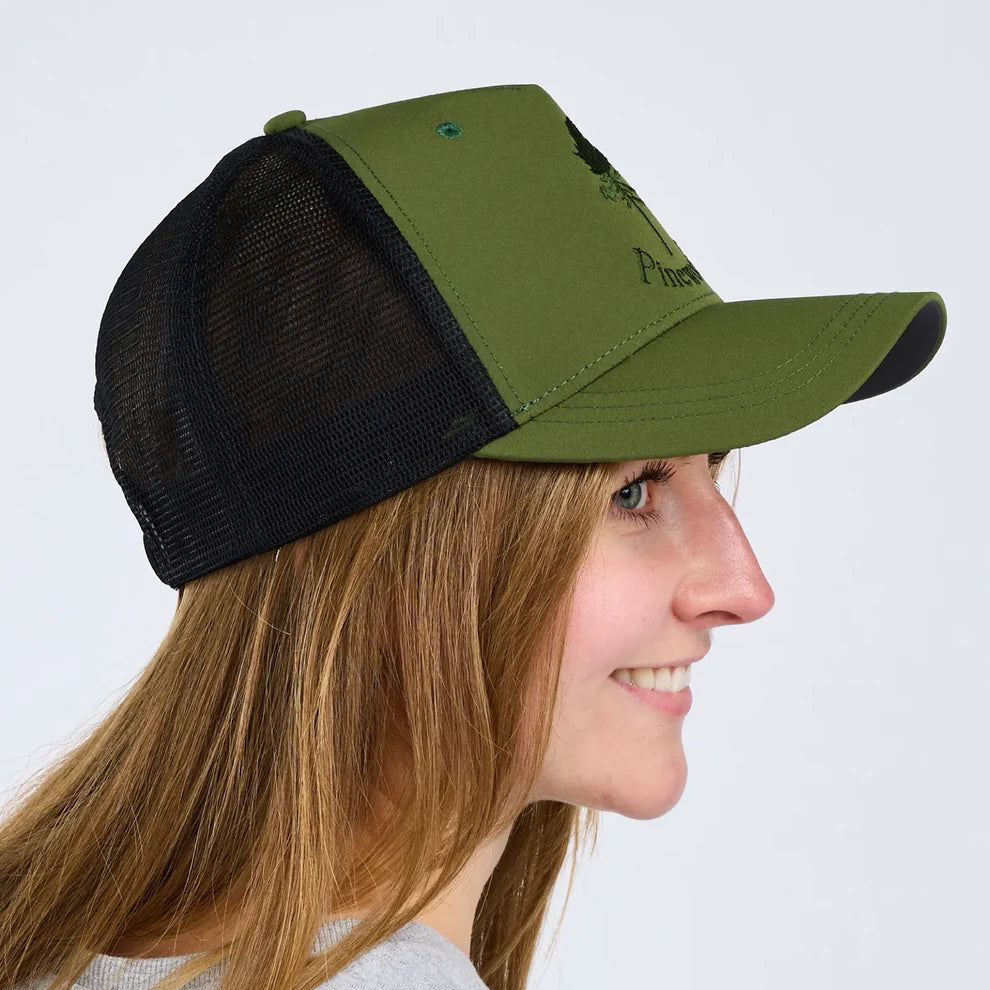 Gorra de Malla Deportiva Pinewood® Finnveden – Estilo Camionero con Cierre Ajustable