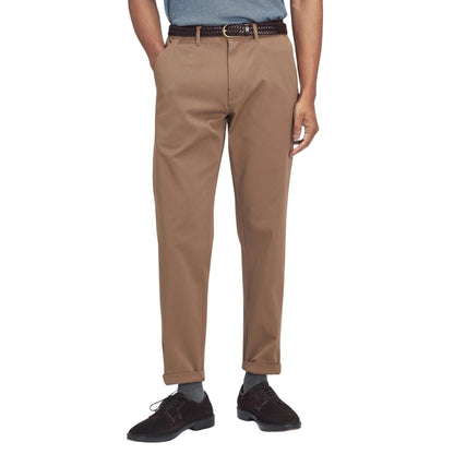 Pantalón elástico de corte cómodo y ajustado Sandstone Barbour