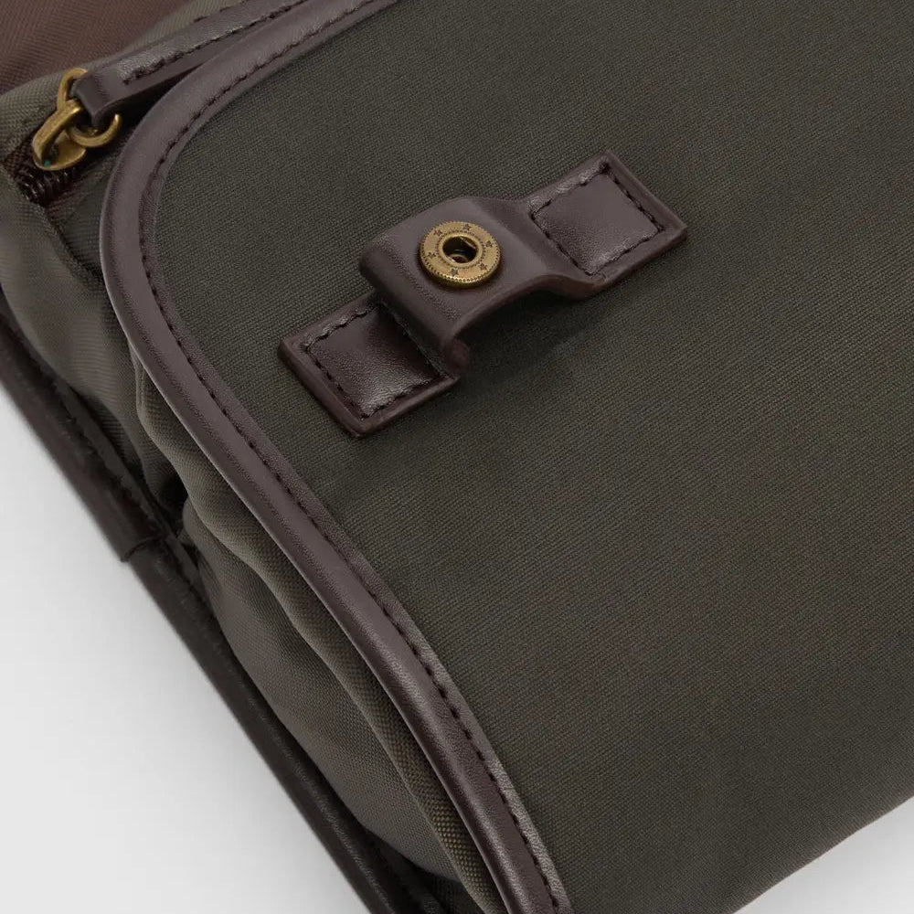 Neceser colgante encerado Barbour