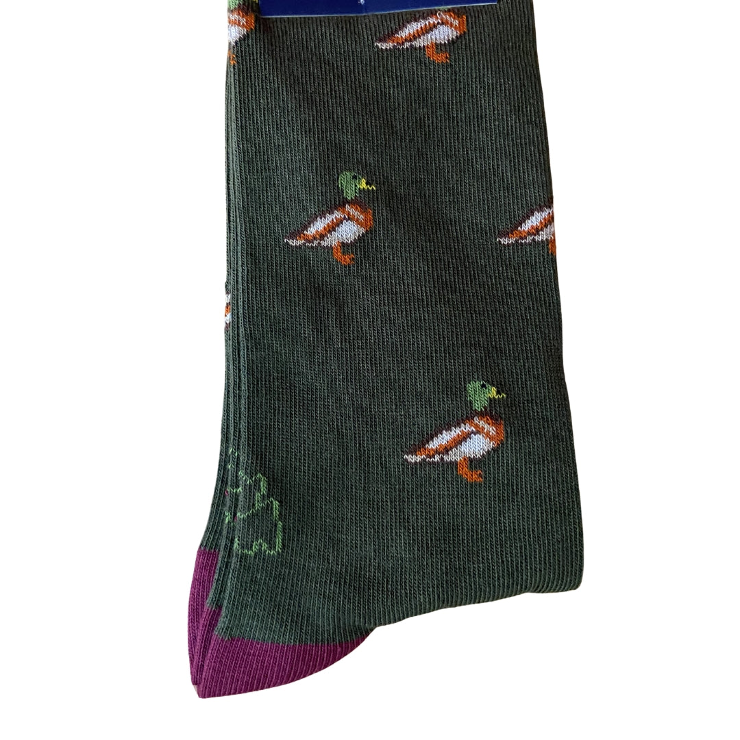 Calcetín Media Caña Hombre Kiff-Kiff – Estampado Pato Fondo Verde | Fabricado en España