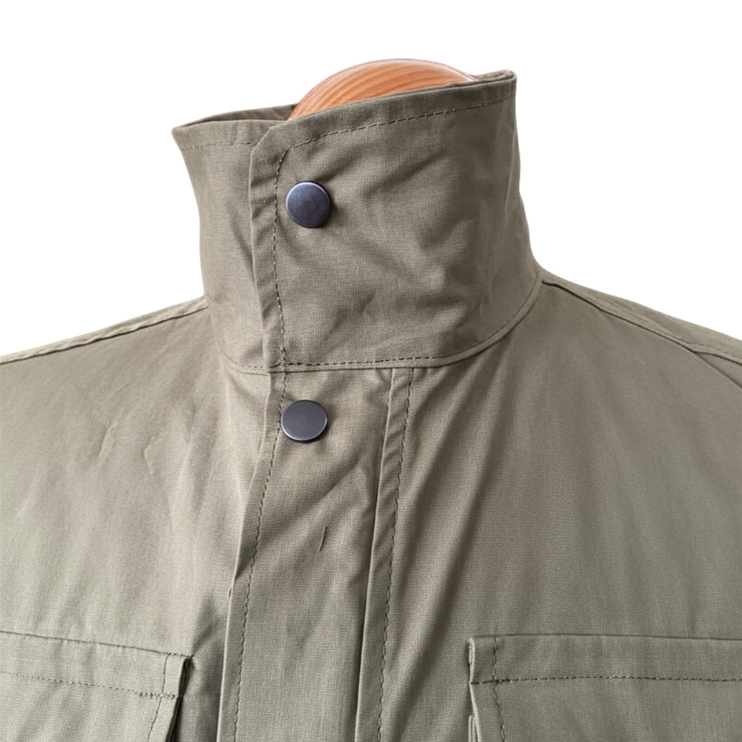 Chaqueta Safari Walker and Hawkes – Estilo Atemporal para el Campo y la Aventura